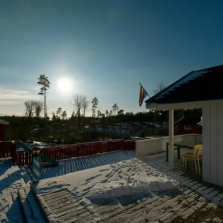 With California Vibe By Outer Oslofjord *