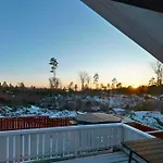 With California Vibe By Outer Oslofjord Rade
